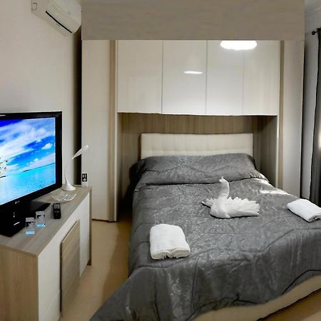 Rm Apartment Messina Eksteriør billede